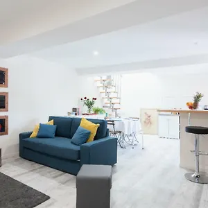 Appartement Grand Duplex Au Calme En Centre-ville, Villefranche-sur-Saône